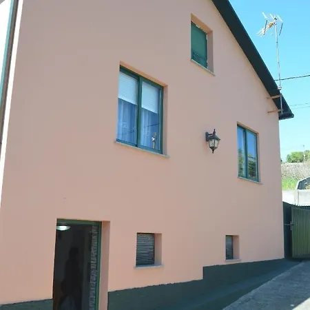 Fantástica Casa A 500 Metros De La Playa De San Jorge. Ferrol